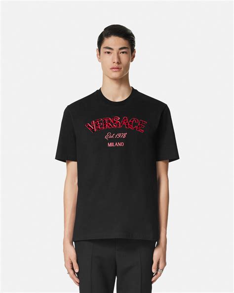 versace t shirt stampa tigre|Versace Wild Stamp Embroidered T.